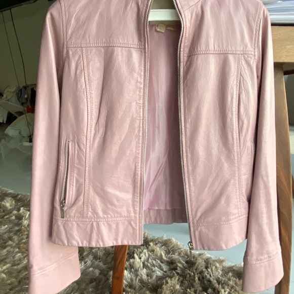 Smooth pink beautiful jacket - Picture 3 of 3